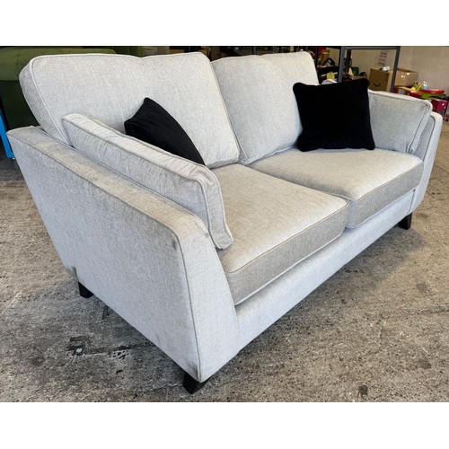 Lot 3032      