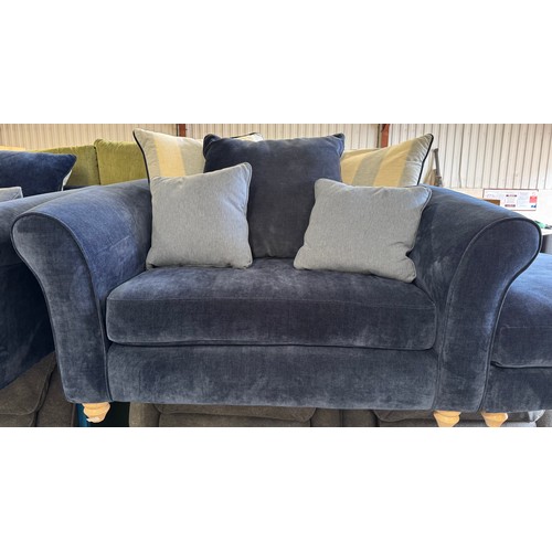 Lot 3035      