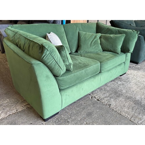Lot 3104      
