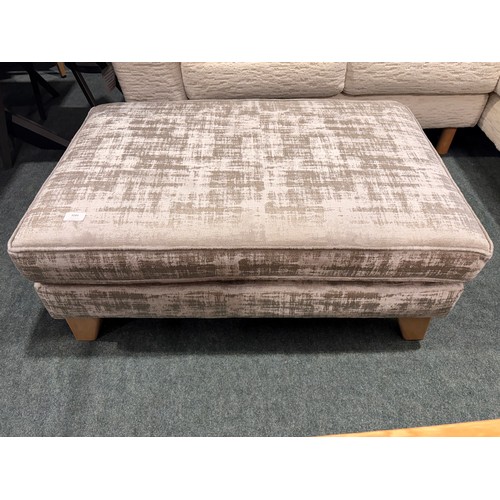 Lot 3084      