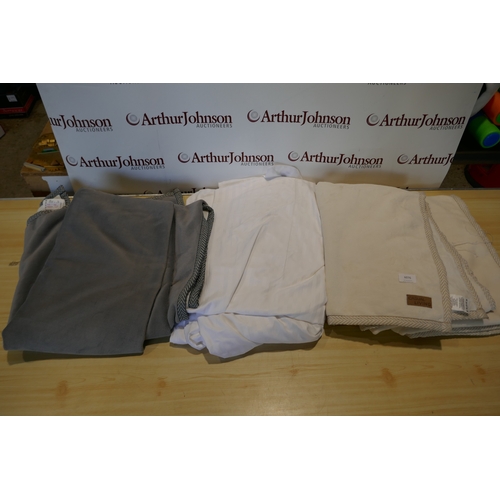 Lot 6042      