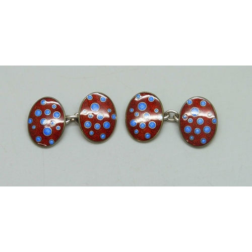 Lot 7051      