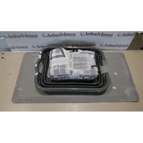 Lot 6049      