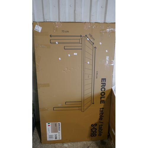 Lot 6056      