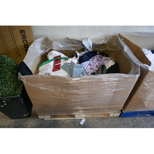 Lot 6057      