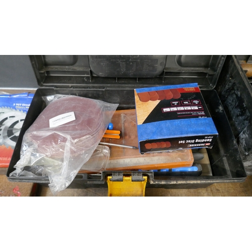 A large quantity of tools/tool boxes including saw blades, hammer ...