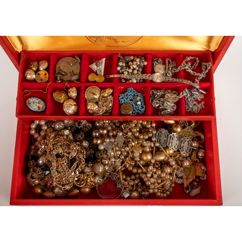 40 - A quantity of costume jewellery, including a pair of 15ct gold dress studs approx 3.8g; brooches, ch... 