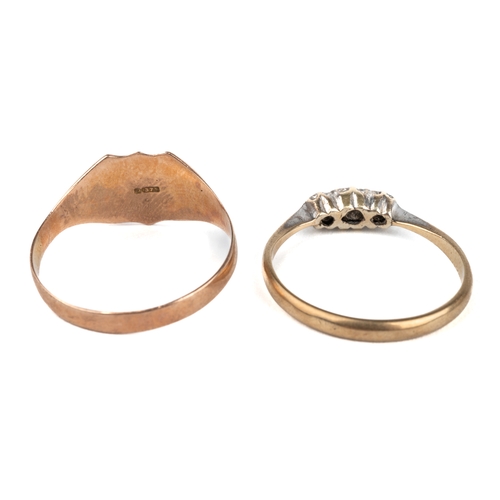 93 - A 9ct rose gold monogrammed ring, size O, total gross weight approx 1.4g; together with a 9ct yellow... 