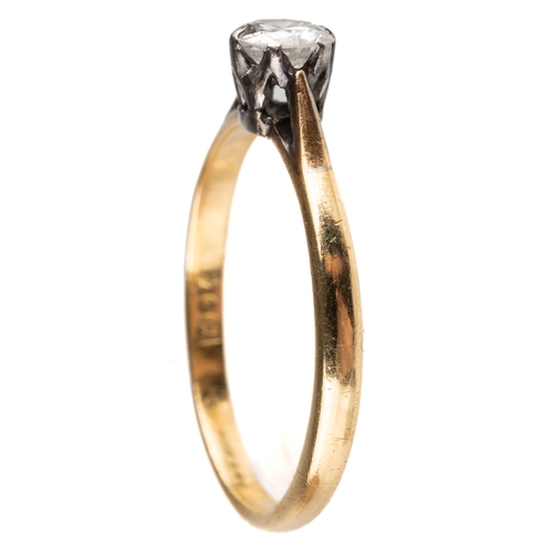 105 - An 18ct yellow gold and diamond solitaire ring, the round brilliant cut diamond approx 0.25ct, ring ... 