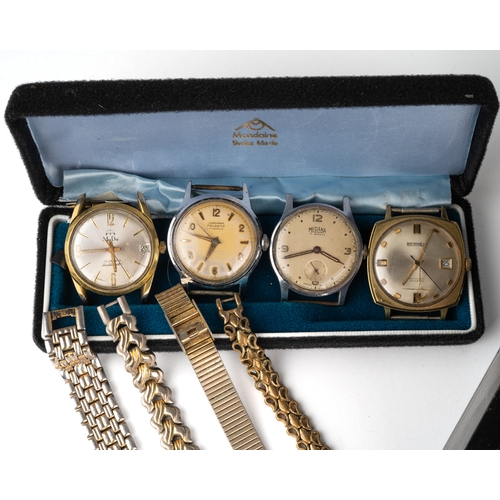 160 - A collection of wristwatches, including ladies and gent's, Lorus, Avia, Sekonda, Rotary etc; watch c... 