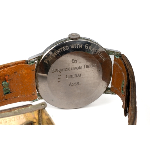 163 - A gentleman's stainless steel Tudor wristwatch, the 30mm silvered dial with gilt baton indicators, s... 