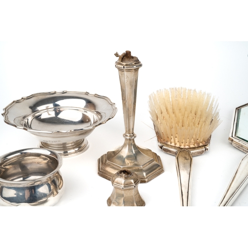 183 - A collection of silver, including a George V silver pedestal bowl, Chester 1935; a George V silver t... 