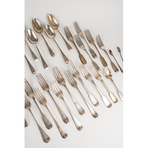 199 - A collection mainly 19th Century silver fiddle and Old English pattern flatware (table spoons, table... 