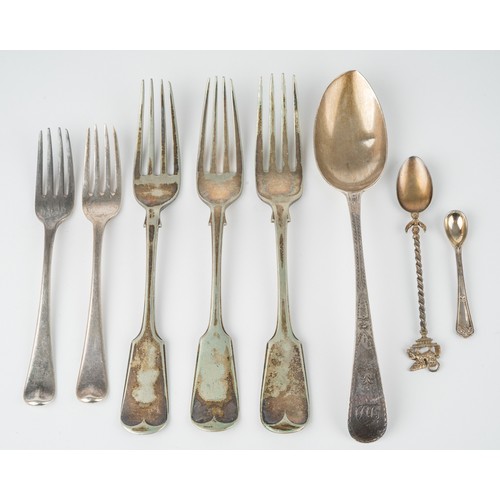 199 - A collection mainly 19th Century silver fiddle and Old English pattern flatware (table spoons, table... 