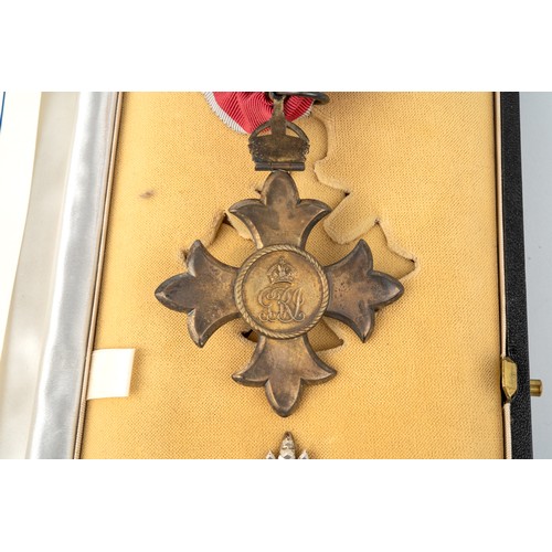 240 - Boxed KBE Knight commander of the British Empire to include enamelled medal and breast badge. See fo... 