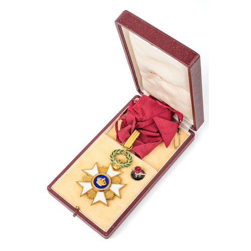 242 - Belgium Order of The Crown medal, l commanders neck badge, in original box. Please see other lots fo... 