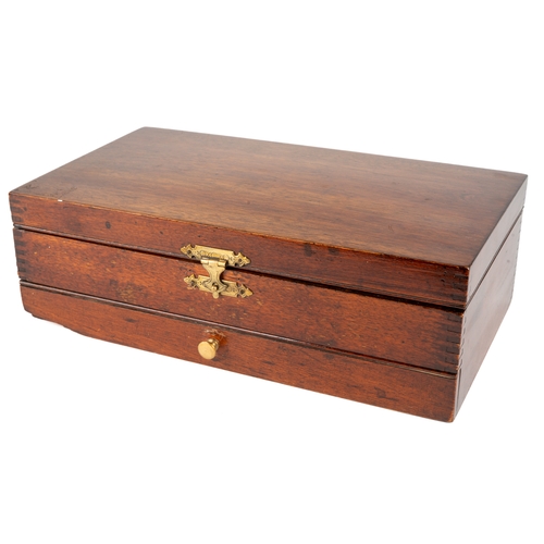 280 - Medical interest. Dr W M Sharp's Crown and bridge outfit, fitted in a mahogany case, marked 