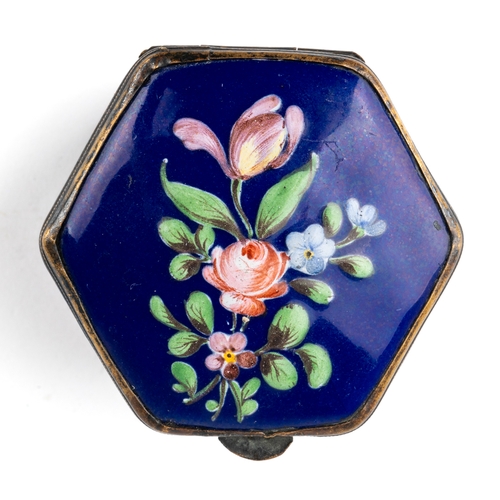 599 - Bilston enamel patch / pill box. Enamelled with floral decoration