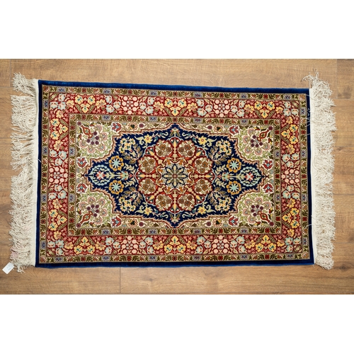 657 - Vintage silk Persian city rug 70cm x110 cm