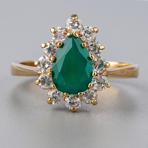 45 - A 9ct yellow gold chrysoprase and CZ dress ring, size Q, total gross weight approx 3.3g