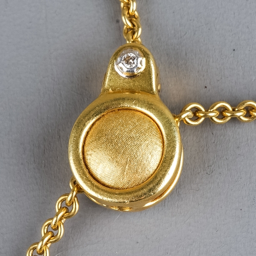 89 - Chimento - an Italian 18ct yellow gold necklace, with polished and textured oval link, alternately s... 