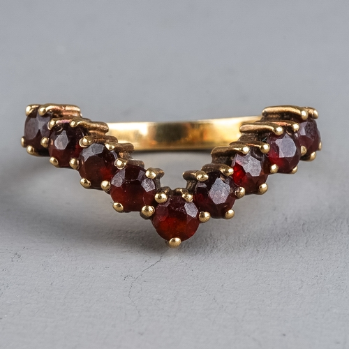 95 - A 9ct yellow gold and garnet three stone ring, size I, approx 3.1g; a 9ct gold and garnet wishbone r... 