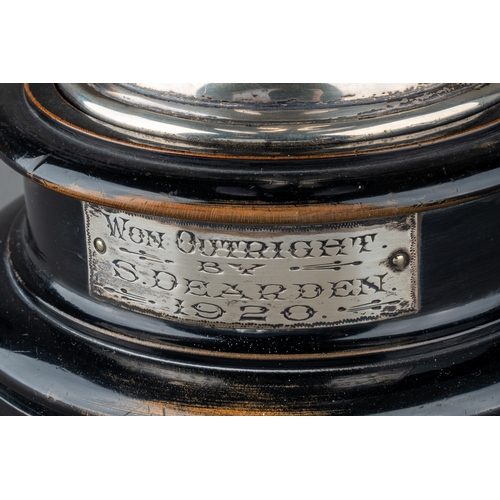 150 - Littleborough & District Fanciers Society: an Edwardian silver presentation goblet with engraved ins... 