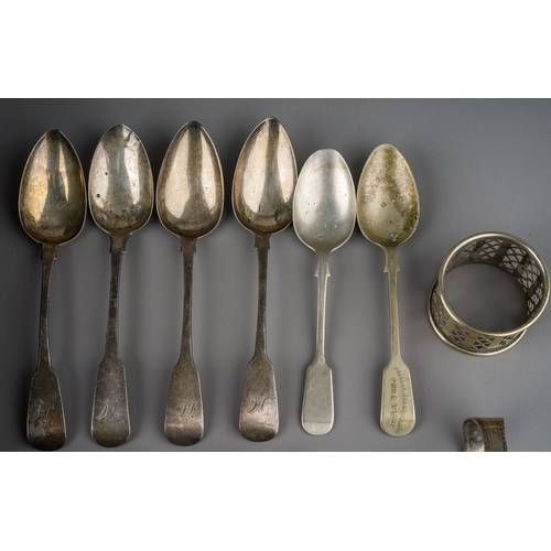 211 - Four early 19th Century Irish silver fiddle pattern teaspoons with rat tails, hallmarked Dublin, 3 x... 