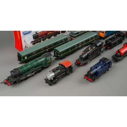 284 - Assorted model trains to include: Pennsylvania 13, Hornby 