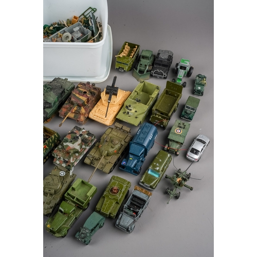 289 - Assorted collection of dinky models of British and US military WW1/WWII jeeps, tanks, planes, some d... 