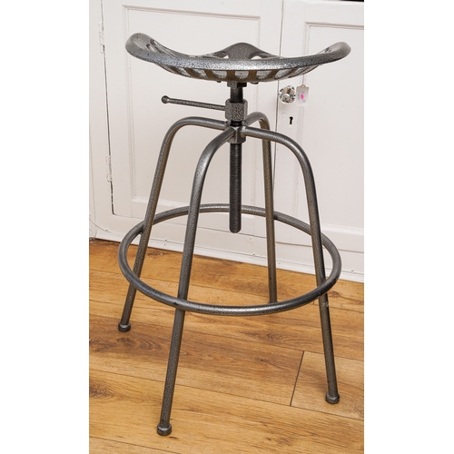 290 - A tractor seat stool