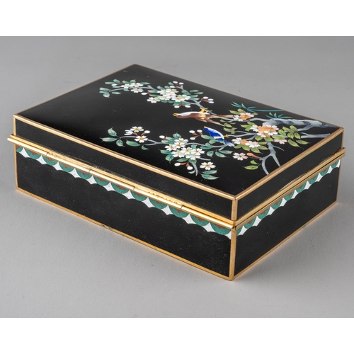 347 - A vintage, Japanese Cloisonné enamel velvet lined box. Signed with a tablet to the base.

Approx siz... 