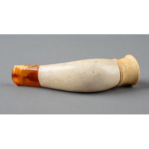 355 - A Meerschaum crouching spaniel pipe, in fitted leather case, approx 8cm long