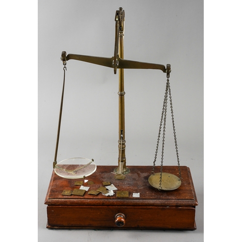 394 - A W&T Avery set of scales on mahogany, with weights and glass scales to interior, approx 26 x 13cm