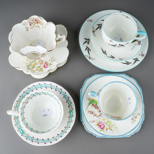 450 - Royal Interest: a collection of ceramics to include: 
1. Paragon china trio commissioned to celebrat... 