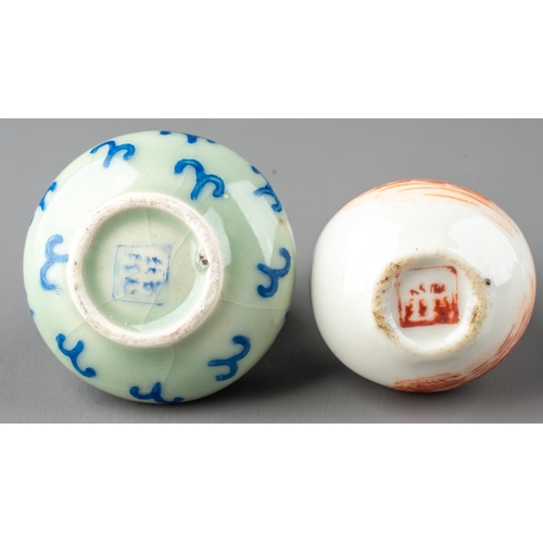 529 - A collection of Chinese porcelain double gourd snuff bottles, including celadon ground, blue and whi... 