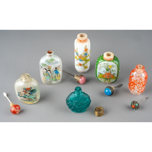 532 - A collection of Chinese glass snuff bottles, including reverse painted depicting cockerel and flower... 