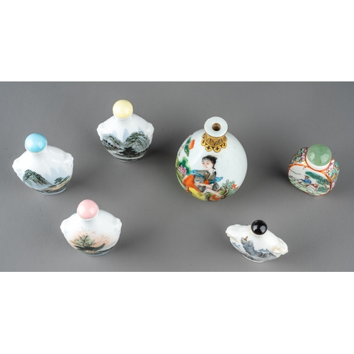 537 - A collection of Chinese porcelain snuff bottles, including three bottles decorated with cranes, land... 