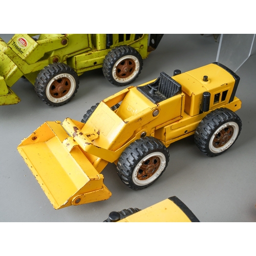 70 - Tonka Toys.  A selection of medium scale construction vehicles, to include loader, grader, roller an... 