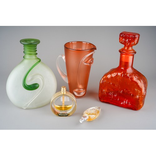 182 - An Italian Empoli Amberina ripple glass decanter and stopper together with a frosted glass decanter,... 