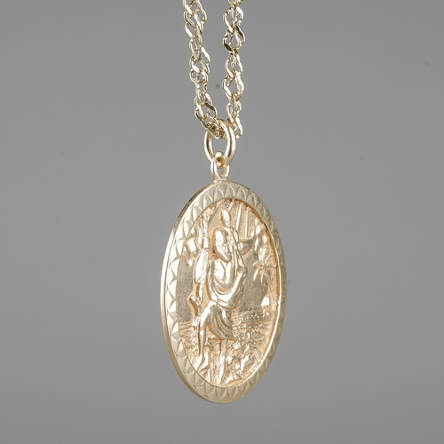 20 - A 9ct yellow gold 'St Christopher' pendant on chain, total gross weight approx 7.9g, the pendant app... 