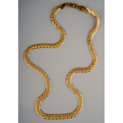 42 - An Italian 9k yellow gold necklace, total gross weight approx 8.5g