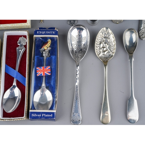 217 - A collection of 20th Century Royal commemorative teaspoons to include:
1. Elizabeth II profile portr... 