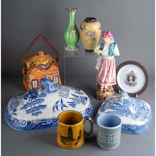 146 - Assorted ceramics to include various blue and white Spode style transfer printed tureen covers; Cont... 