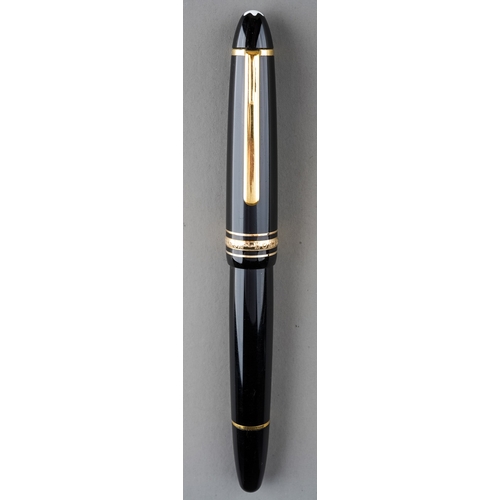 367 - A Montblanc Meisterstuck black fountain pen, gilt fittings, the 14K white and yellow gold nib stampe... 