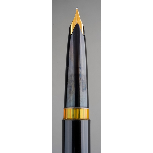 368 - A vintage Montblanc Meisterstuck no 12 black  fountain pen with gilt fittings, yellow metal nib (unt... 