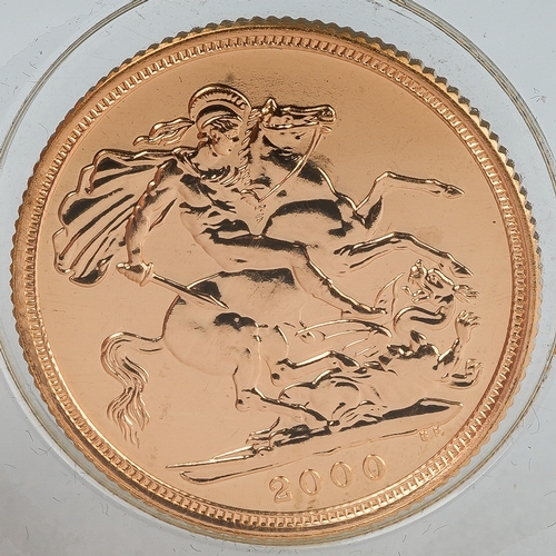 452 - Proof gold sovereign in box, year 2000.