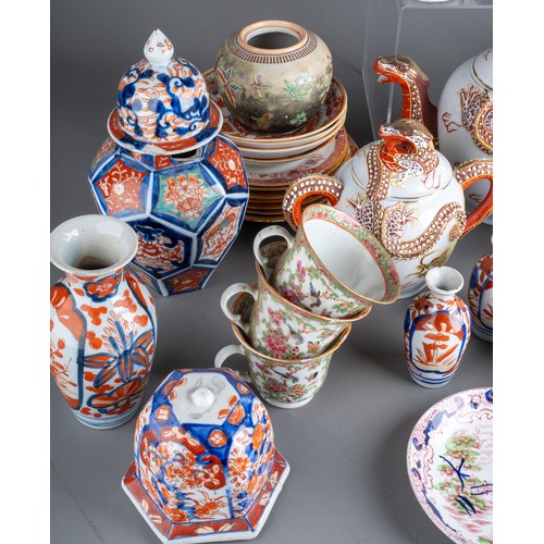 144 - A collection of Asian ceramics to include Imari bottle vase (a/f), various Imari covers, vase, a blu... 