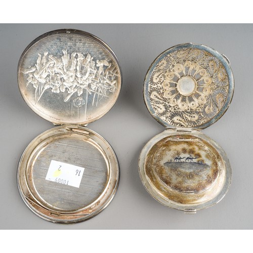 229 - A Continental white metal (untested), niello and filigree compact, the reverse decorated with yachts... 