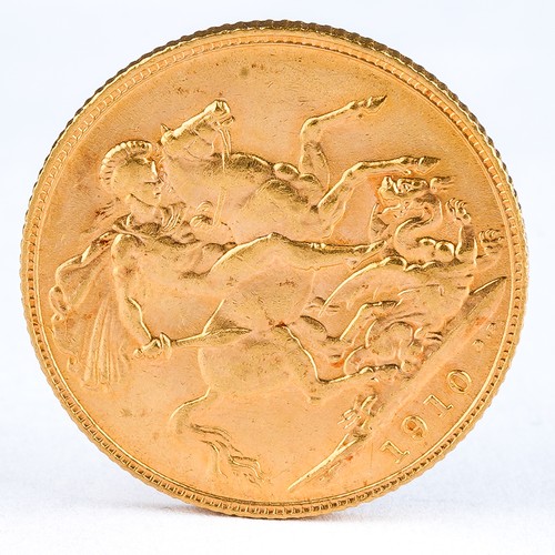 238 - An Edwardian 1910 full sovereign